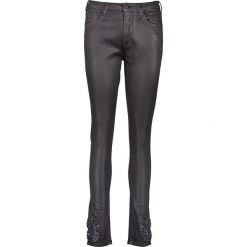 Dżinsy - Slim fit - w kolorze czarnym. Czarne jeansy damskie Denim Special, l, w paski, ze skóry, klasyczne, z podwyższonym stanem. W wyprzedaży za 249,95 zł.