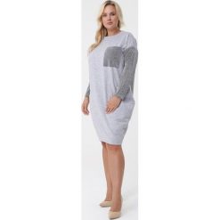 Jasnoszara Sukienka Fenella. Sukienki damskie Born2be, bez wzorów, z dzianiny, z okrągłym kołnierzem, bez rękawów, midi. Za 69,99 zł.