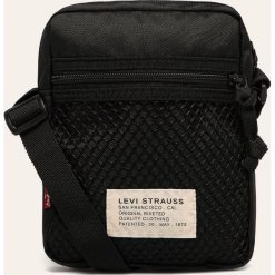 Levi's - Saszetka. Czarne nerki damskie Levi's®, z aplikacjami, z poliesteru, na ramię, małe, z aplikacjami. Za 119,90 zł.