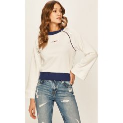 Tommy Sport - Bluza. Białe bluzy sportowe damskie Tommy Sport, s, bez wzorów, z bawełny, z krótkim rękawem, krótkie, bez kaptura. Za 389,90 zł.