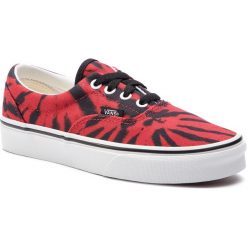 Tenisówki VANS - Era VN0A38FRVPB1 (Tie Dye) Tango Red/True. Czerwone półbuty damskie Vans, bez wzorów, z gumy, bez zapięcia. W wyprzedaży za 219,00 zł.