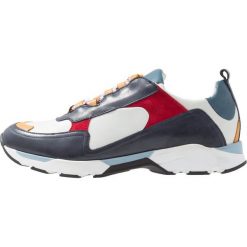 Samsøe & Samsøe FULTON Sneakersy niskie multicolor. Szare trampki i tenisówki damskie marki Samsøe & Samsøe, ze skóry. Za 919,00 zł.