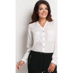 Ecru Elegancka Koszula Damska z Dekoltem „V”. Szare bluzki damskie marki Molly.pl, na co dzień, s, bez wzorów, z elastanu, eleganckie, bez kołnierzyka, z długim rękawem. Za 105,90 zł.