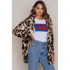 Kurtki damskie: NA-KD Trend Kurtka ze sztucznego futra Leo – Brown,Beige,Multicolor