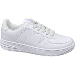 Sneakersy męskie Vty białe. Białe sneakersy męskie Vty, na sznurówki. Za 99,90 zł.