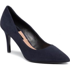 Szpilki GINO ROSSI - Savona DCI545-CM9-0760-5700-0 59. Niebieskie półbuty damskie Gino Rossi, bez wzorów, ze skóry, eleganckie, bez obcasa, na obcasie, bez zapięcia. W wyprzedaży za 209,99 zł.