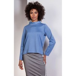Bluza z dłuższym tyłem, BLU139 niebieski. Niebieskie bluzy damskie marki Pakamera, bez wzorów, bez rękawów, bez kaptura. Za 119,00 zł.