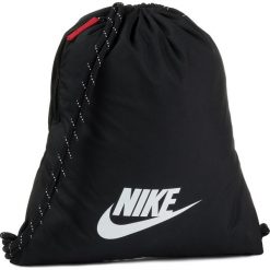 Plecak NIKE - BA5901 010 Czarny. Czarne plecaki męskie Nike, bez wzorów, z materiału, sportowe. Za 69,00 zł.