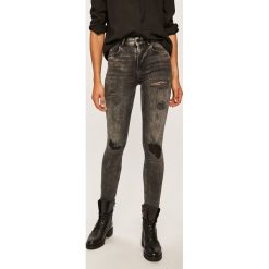 Silvian Heach - Jeansy Veronica. Szare jeansy damskie Silvian Heach, s, z aplikacjami, z elastanu, z podwyższonym stanem. Za 399,90 zł.