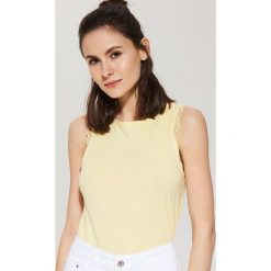 Bluzki, topy, tuniki: Top z koronką – Żółty