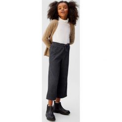 Mango Kids - Spodnie dziecięce Sandra 110-164 cm. Szare spodnie dziewczęce Mango Kids, bez wzorów, z bawełny, casualowe. Za 79,90 zł.