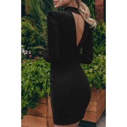 Sukienka LEROLA BLACK. Czarne sukienki damskie IVET, bez wzorów, eleganckie, z golfem, z długim rękawem, długie, mini. W wyprzedaży za 109,00 zł.