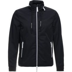 Armani Exchange Kurtka wiosenna navy. Czarne kurtki męskie marki Armani Exchange, l, z materiału, z kapturem. Za 819,00 zł.