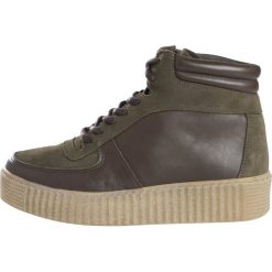 Trampki damskie slip on: Pieces PSPALOMA LEATHER SNEAKER Tenisówki i Trampki wysokie coffee/bean