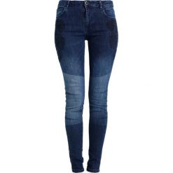 Desigual BLAKE Jeansy Slim Fit blue. Niebieskie rurki damskie Desigual. W wyprzedaży za 359,20 zł.