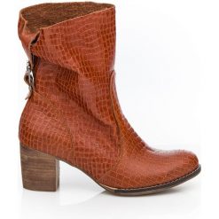 Botki na słupku - skóra naturalna - model 497 - kolor rudy krokodyl. Czerwone botki damskie Zapato, na zimę, z jeansu, klasyczne, za kostkę, bez obcasa, na obcasie, na klamry. Za 399,00 zł.
