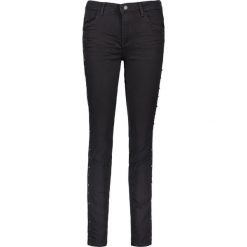 Dżinsy "Antonia" - Skinny fit - w kolorze czarnym. Czarne jeansy damskie Rosner. W wyprzedaży za 217,95 zł.