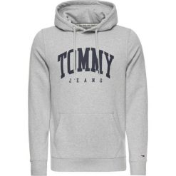 Bluza Tommy Jeans DM0DM06590. Szare bluzy męskie Tommy Jeans, m, bez wzorów, z bawełny, bez kołnierzyka, bez rękawów, bez kaptura. W wyprzedaży za 269,00 zł.