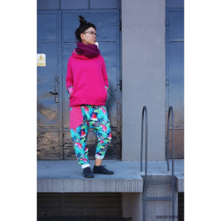 Spodnie damskie Papugi - baggy pants - joggery. Szare spodnie dresowe damskie Pakamera, z tkaniny. Za 195,00 zł.