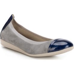 Buty damskie. Szare baleriny damskie Wittchen, bez wzorów, ze skóry, bez obcasa. W wyprzedaży za 349,90 zł.