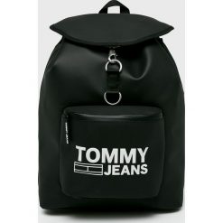 Tommy Hilfiger - Plecak. Czarne plecaki damskie TOMMY HILFIGER, z nadrukiem, z materiału. W wyprzedaży za 319,90 zł.
