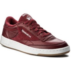 Buty Reebok - Club C 85 Estl CM8792 Urban Maroon/Wht/Wshdblu. Czerwone buty sportowe damskie Reebok, ze skóry, eleganckie, na płaskiej podeszwie. W wyprzedaży za 269,00 zł.