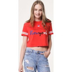 Czerwony T-shirt Burn Yourself. Czerwone bluzki damskie Born2be, xl, z nadrukiem, z dzianiny, bez kołnierzyka, z krótkim rękawem. Za 34,99 zł.
