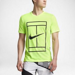 Nike Koszulka męska Court Dry Top Baseline M zielona r. M (848388-367). Czerwone t-shirty męskie marki Nike, s, z poliesteru. Za 129,90 zł.