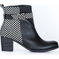 Ocieplane botki na obcasie - skóra naturalna - model 494 - czarny + czarno-białe kwadraty. Czarne botki damskie Zapato, ze skóry, z kwadratowym noskiem, bez obcasa, na obcasie, bez zapięcia. W wyprzedaży za 319,00 zł.