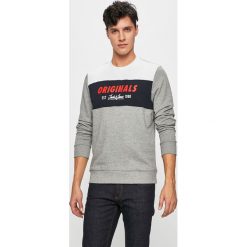 Jack & Jones - Bluza. Szare bluzy męskie m, z nadrukiem, z bawełny, z okrągłym kołnierzem. W wyprzedaży za 69,90 zł.