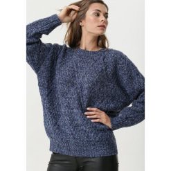 Ciemnoniebieski Sweter Finniss. Niebieskie swetry damskie Born2be, uniwersalny, bez wzorów, z dzianiny, eleganckie, bez rękawów, bez kaptura. Za 189,99 zł.