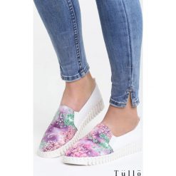 Biało-Fioletowe Slip On Graciousness. Fioletowe trampki i tenisówki damskie Born2be, z materiału. Za 59,99 zł.