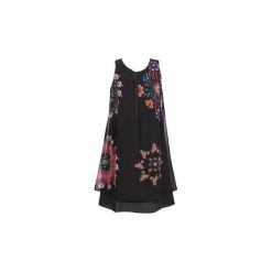 Sukienki krótkie Desigual SACHA. Czarne sukienki damskie Desigual, bez wzorów, bez kołnierzyka, z krótkim rękawem, krótkie, mini. Za 307,30 zł.
