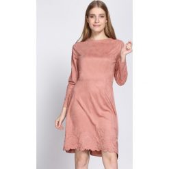Różowa Sukienka Originator. Czerwone sukienki hiszpanki Born2be, l, midi. Za 109,99 zł.