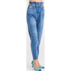 JEANSY boy fit liu jo. Niebieskie jeansy damskie Liu Jo, z aplikacjami, z elastanu, z podwyższonym stanem. Za 849,00 zł.