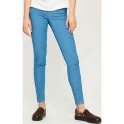 Jeansy skinny - Niebieski. Niebieskie jeansy damskie skinny marki Sinsay. Za 39,99 zł.