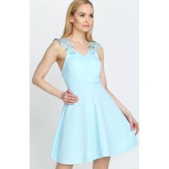 Jasnoniebieska Sukienka Tiana. Niebieskie bez kategorii marki Born2be, uniwersalny, mini. Za 79,99 zł.