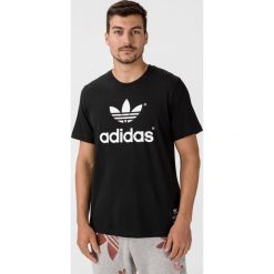 Adidas Originals Trefoil History 72 Koszulka Czarny. Czarne podkoszulki męskie adidas Originals, xl, z nadrukiem, z bawełny, z krótkim rękawem. Za 145,95 zł.