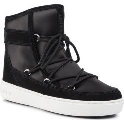 Trzewiki MOON BOOT - Mb Pulse Z Jr Girl Satin 34061400001 D Black. Czarne kozaki damskie Moon Boot, na spacer, ze skóry, bez zapięcia. W wyprzedaży za 389,00 zł.