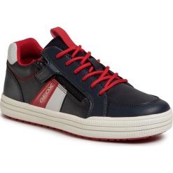 Sneakersy GEOX - J Elvis S J02A4A 000BU C0735 D Navy/Red. Niebieskie trampki chłopięce Geox, bez wzorów, ze skóry ekologicznej, na sznurówki. W wyprzedaży za 189,00 zł.