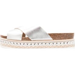 Klapki damskie: Carvela KAKE Klapki silver