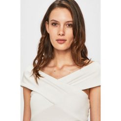Morgan - Bluzka. Białe bluzki damskie Morgan, xs, bez wzorów, z elastanu, eleganckie, z okrągłym kołnierzem, z krótkim rękawem. Za 179,90 zł.