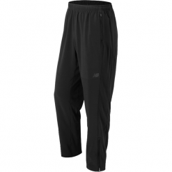 New Balance MP53041BK. Czarne spodnie męskie New Balance, na imprezę, na jesień, s, bez wzorów, z bawełny, klasyczne. W wyprzedaży za 109,99 zł.