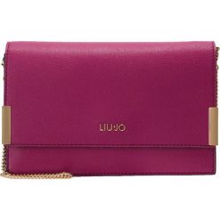 LIU JO CROSSBODY ISOLA Kopertówka kiss. Czerwone kopertówki damskie marki Liu Jo, bez wzorów, bez dodatków. Za 389,00 zł.