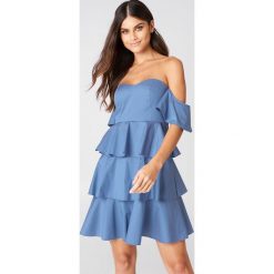 NA-KD Boho Sukienka mini z odkrytymi ramionami - Blue. Niebieskie sukienki damskie NA-KD Boho, bez wzorów, boho, bez kołnierzyka, z krótkim rękawem, krótkie, mini, z odkrytymi ramionami. Za 161,95 zł.