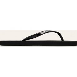 Calvin Klein Underwear - Japonki. Różowe klapki damskie Calvin Klein Underwear, bez wzorów, z gumy, bez obcasa, na obcasie. W wyprzedaży za 139,90 zł.