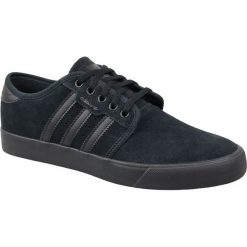 Adidas Seeley f34204 42 Czarne. Czarne buty sportowe męskie marki Adidas, ze skóry, bez zapięcia. W wyprzedaży za 249,99 zł.