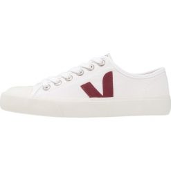 Veja WATA Tenisówki i Trampki white/marsala. Białe tenisówki damskie marki Veja, z tworzywa sztucznego. Za 339,00 zł.