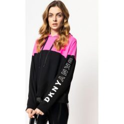 Bluza DKNY Sport DP9T7067. Czarne bluzy sportowe damskie DKNY Sport, s, bez wzorów, z bawełny, bez rękawów, bez kaptura. W wyprzedaży za 239,00 zł.