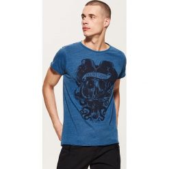 T-shirty męskie: T-shirt z grafiką – Granatowy